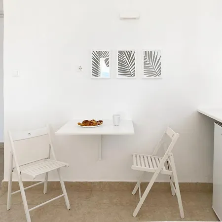 Palm Apartment *